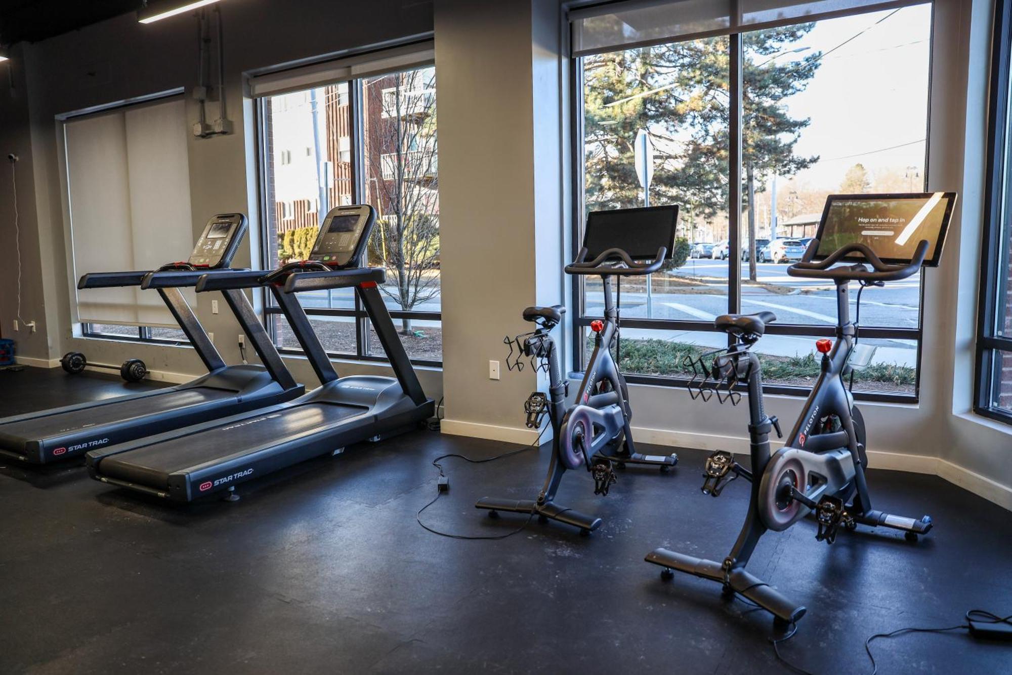 Luxury Apartment With Gym, Steps From Commuter Rail #4011 Reading Экстерьер фото